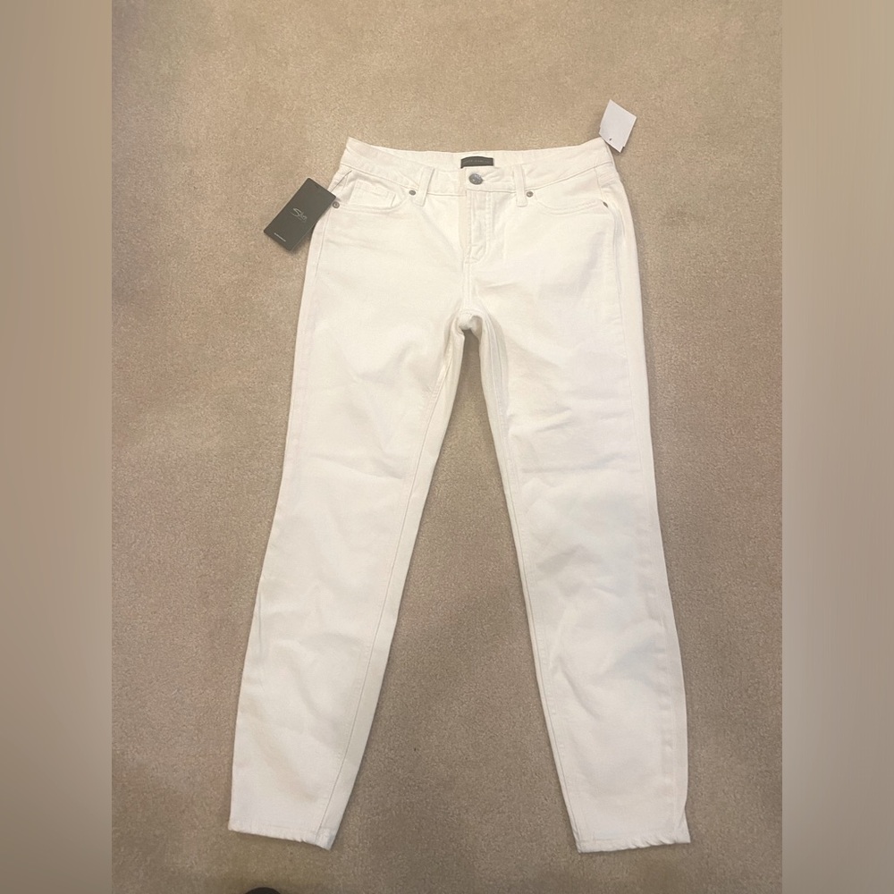 Silver Suki Curvy Fit Midrise Skinny Leg Jeans (NWT) Size 27